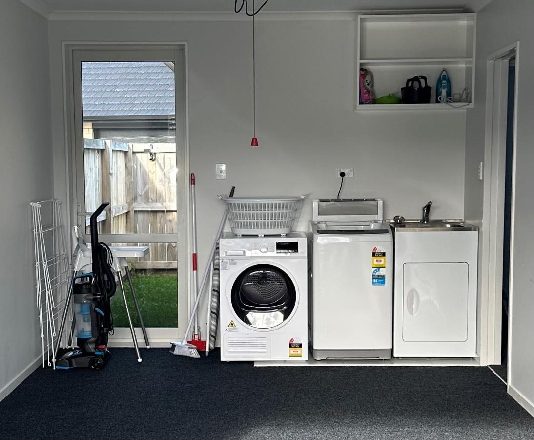 Cosy Self Contained 2 Bedroom Townhouse Hamilton Eksteriør billede